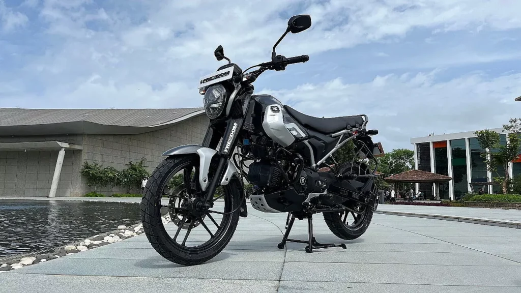 Bajaj Freedam 125